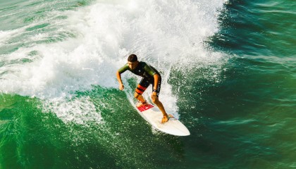 开云体育中国-西决生死战之夜，福克斯存在感拉满，当孤星照亮悬崖