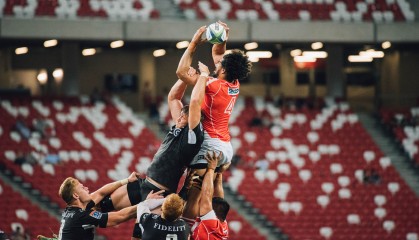 开云体育入口-西决生死战之夜，德里赫特成为胜负手，当孤独防线筑起王朝的叹息之墙