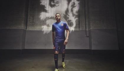 开云体育-富安健洋彻底打爆防线，墨西哥碾压贝蒂斯，一场战术与意志的降维打击