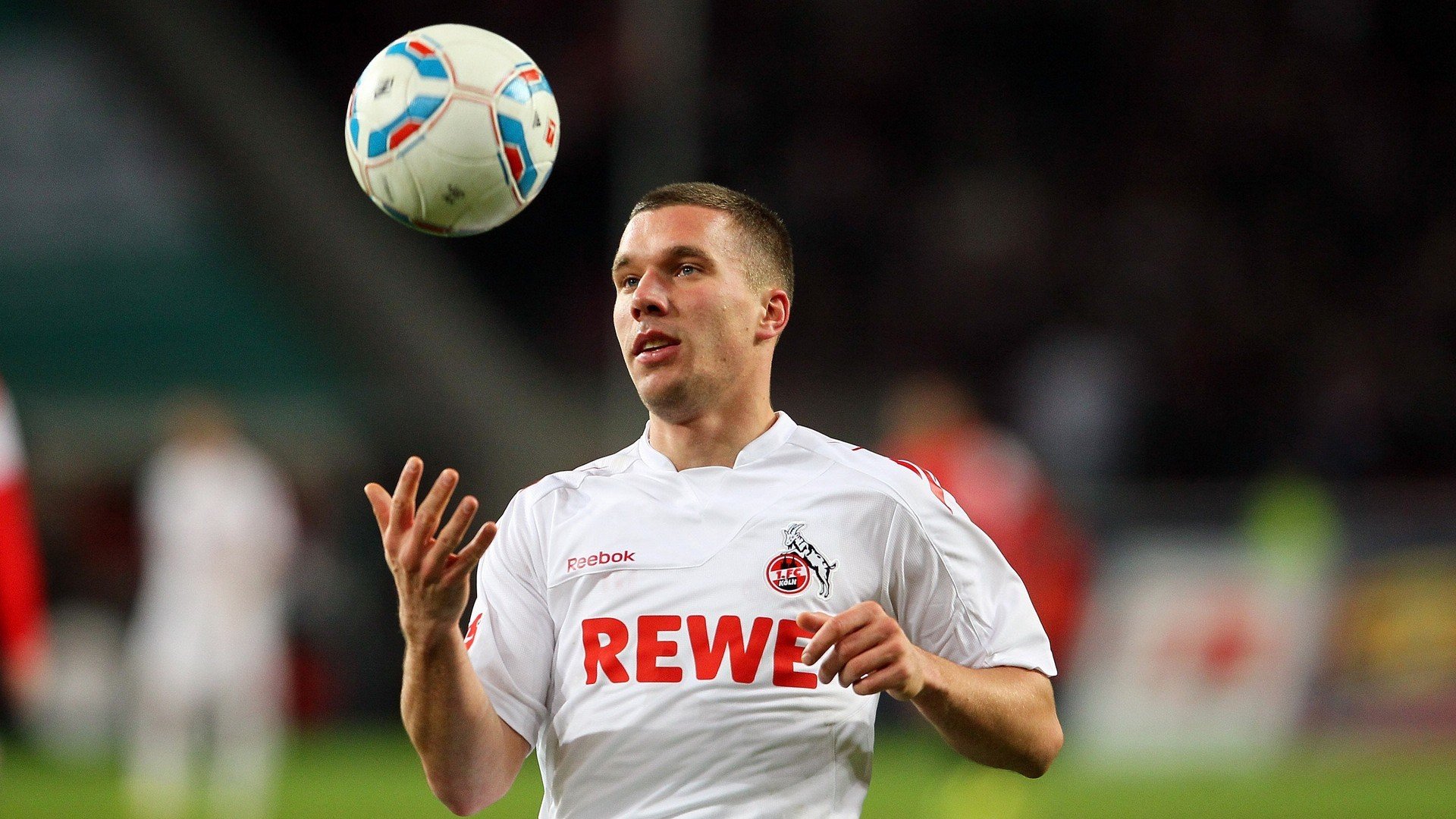 德布劳内爆发,玻利维亚绝杀智利,足球世界里的蝴蝶效应与命运交响