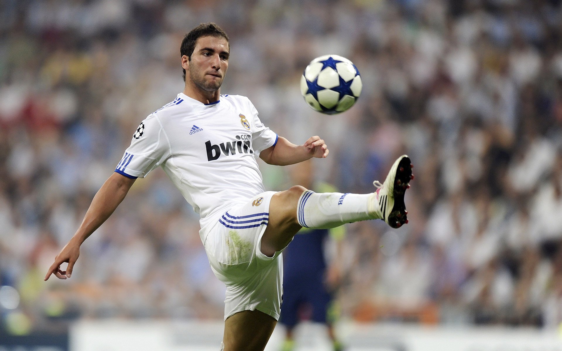 欧冠半决赛之夜,劳塔罗,从铁皮人到梅阿查的胜负手